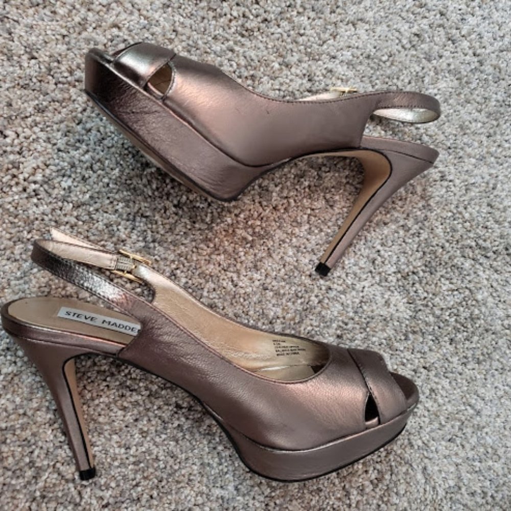 EUC Steve Madden Pewter Sling back Heels SZ 6 1/2